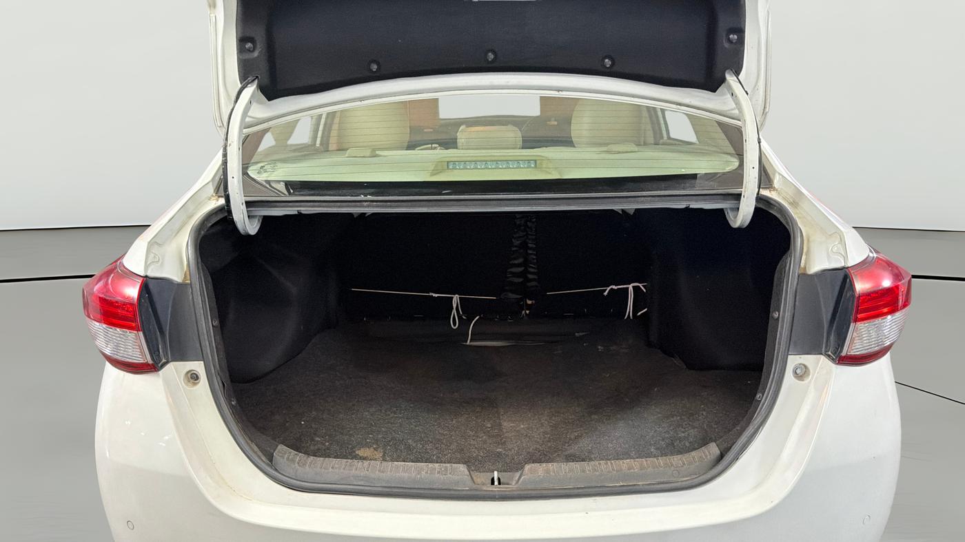 2018 Toyota YARIS V CVT, Petrol, Automatic, 98,237 km, Boot Open Zoomed View