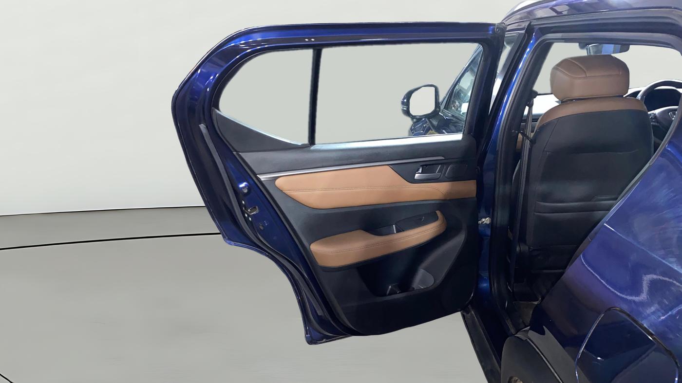 2023 Honda ELEVATE ZX MT, Petrol, Manual, 15,584 km, LHS Rear Door