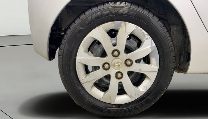 2015 Hyundai Eon MAGNA +, Petrol, Manual, 79,569 km, Right Rear Wheel