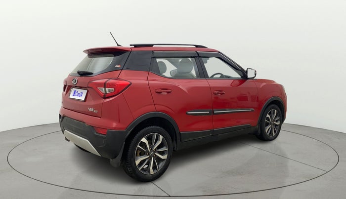 2021 Mahindra XUV300 W8 (O) 1.2 PETROL, Petrol, Manual, 1,10,613 km, Right Back Diagonal