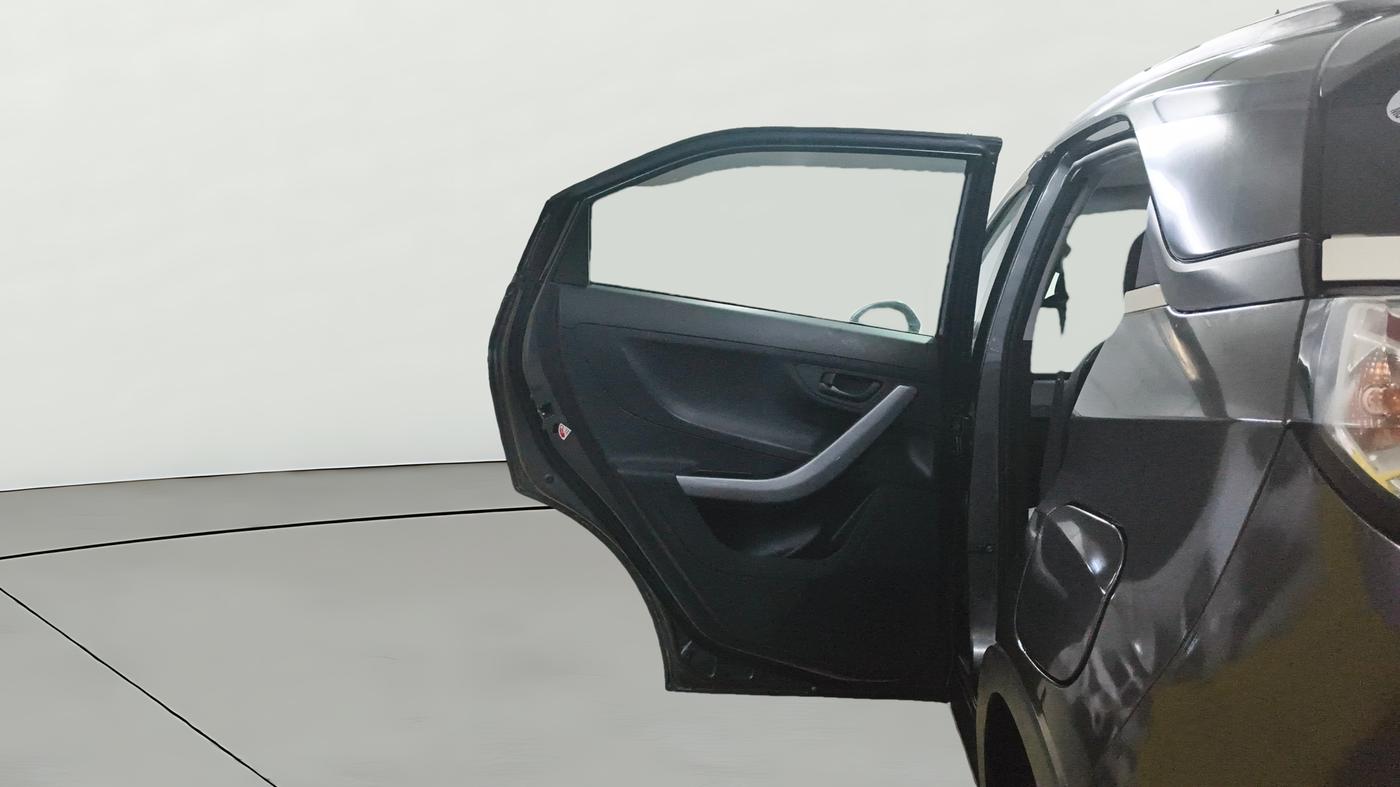 2023 Tata NEXON XM SUNROOF PETROL, Petrol, Manual, 21,988 km, LHS Rear Door