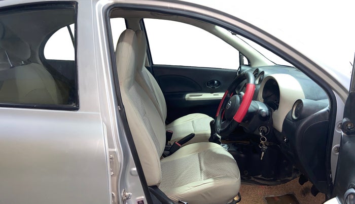 2016 Nissan Micra Active XL, CNG, Manual, 1,18,213 km, Right Side Front Door Cabin