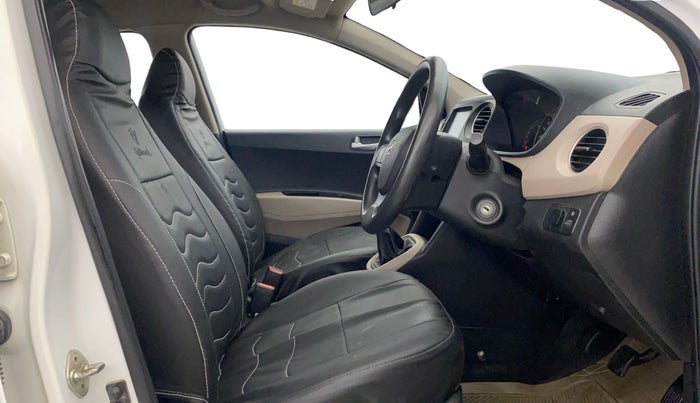 2018 Hyundai Grand i10 SPORTZ 1.2 KAPPA VTVT, CNG, Manual, 92,587 km, Right Side Front Door Cabin