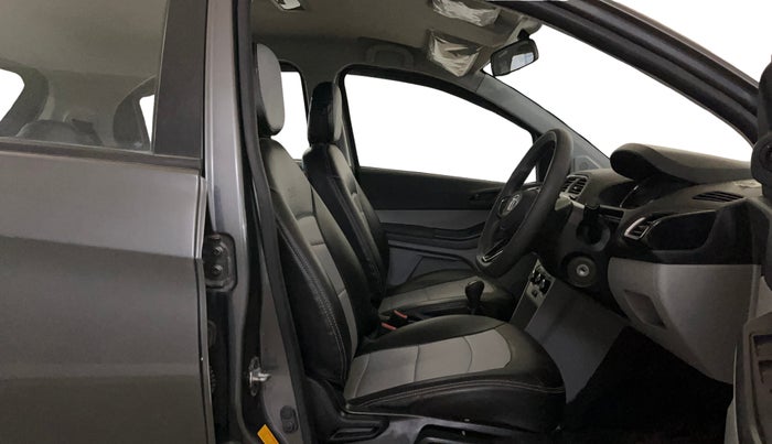 2023 Tata Tiago XT CNG, CNG, Manual, 23,232 km, Right Side Front Door Cabin