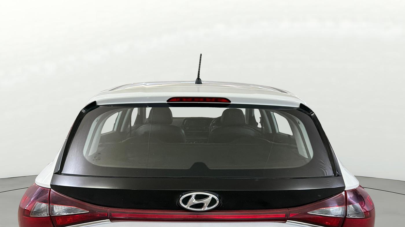 2022 Hyundai NEW I20 MAGNA 1.2 MT, Petrol, Manual, 70,002 km, Rear Windshield