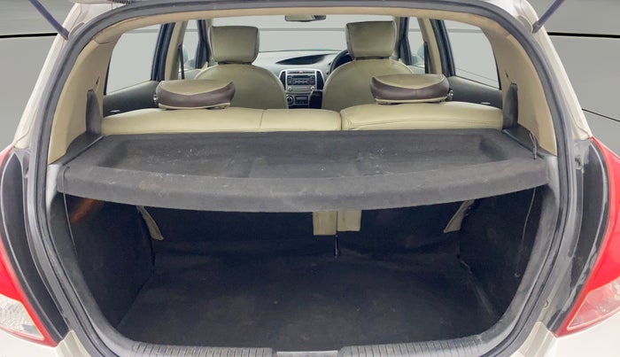 2014 Hyundai i20 ASTA 1.4 CRDI, Diesel, Manual, 72,867 km, Boot Open Zoomed View