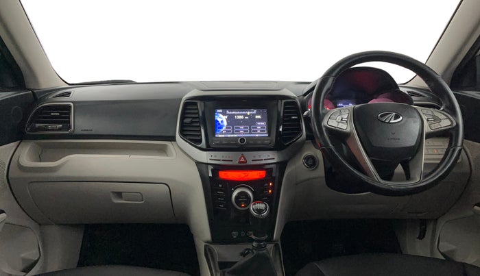 2021 Mahindra XUV300 W8 (O) 1.5 DIESEL, Diesel, Manual, 74,257 km, Dashboard