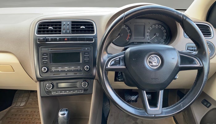 2016 Skoda Rapid 1.5 TDI CR STYLE PLUS AT, Diesel, Automatic, 1,32,232 km, Steering Wheel Close Up