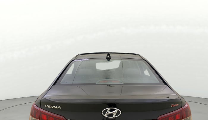 2021 Hyundai Verna SX (O) 1.0 TURBO DCT, Petrol, Automatic, 19,469 km, Rear Windshield