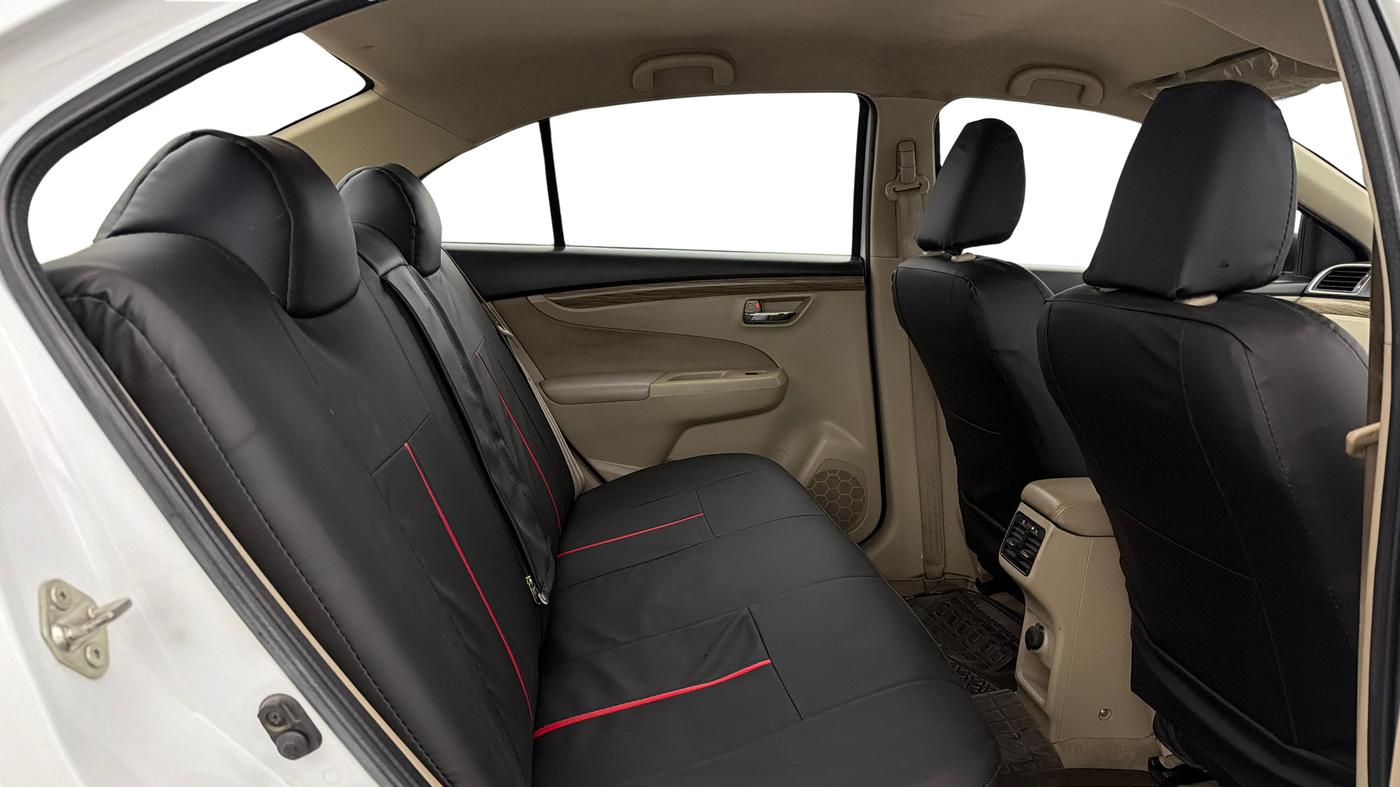 2019 Maruti Ciaz DELTA 1.5 SHVS MT PETROL, Petrol, Manual, 98,678 km, Right Side Rear Door Cabin
