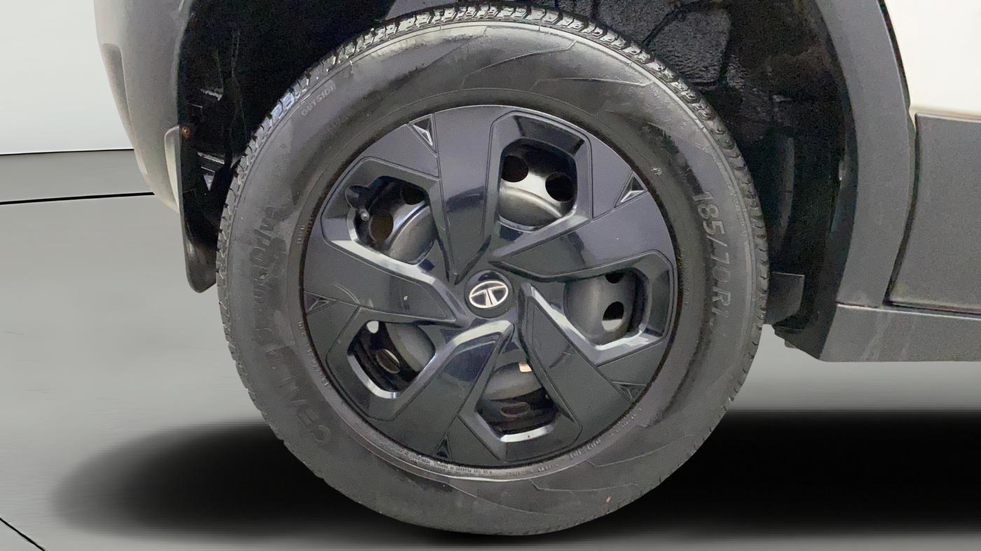 2022 Tata PUNCH ADVENTURE MT, Petrol, Manual, 72,647 km, Right Rear Wheel