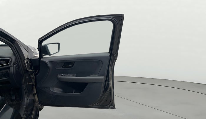 2022 Tata ALTROZ XTA DARK EDTION, Petrol, Automatic, 18,731 km, RHS Front Door