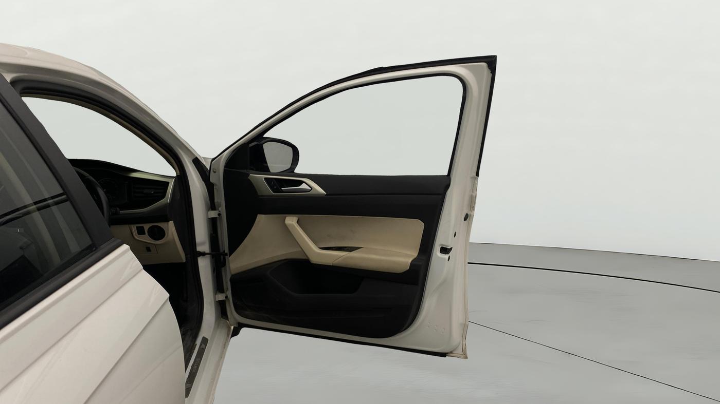 2022 Volkswagen VIRTUS HIGHLINE TSI 1.0 MT, Petrol, Manual, 79,433 km, RHS Front Door