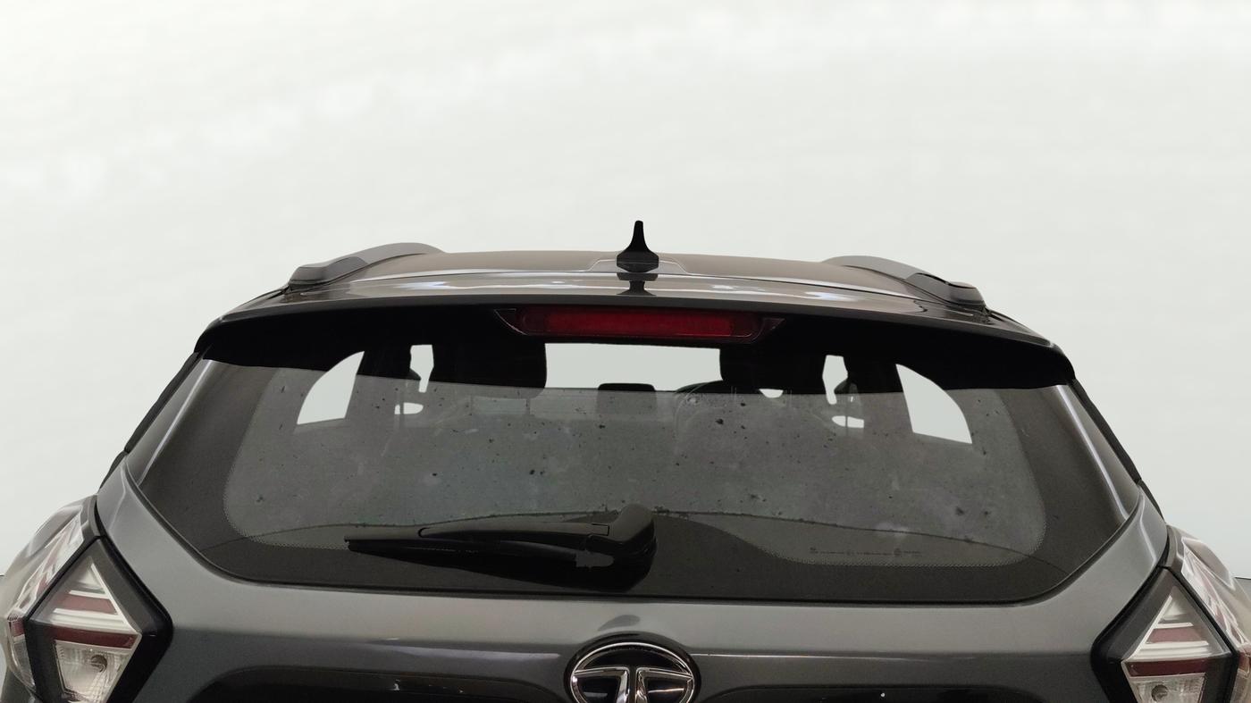 2022 Tata NEXON XZA PLUS (O) DIESEL DARK EDITION, Diesel, Automatic, 42,604 km, Rear Windshield