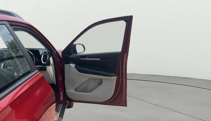 2020 KIA SONET HTX 1.0 IMT, Petrol, Manual, 1,09,076 km, RHS Front Door