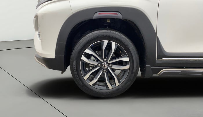 2024 Toyota Urban Cruiser Taisor V 1.0 Petrol AT, Petrol, Automatic, 9,383 km, Left Front Wheel