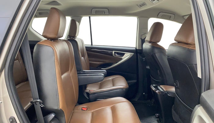 2021 Toyota Innova Crysta 2.4 G 7 STR, Diesel, Manual, 94,639 km, Right Side Rear Door Cabin