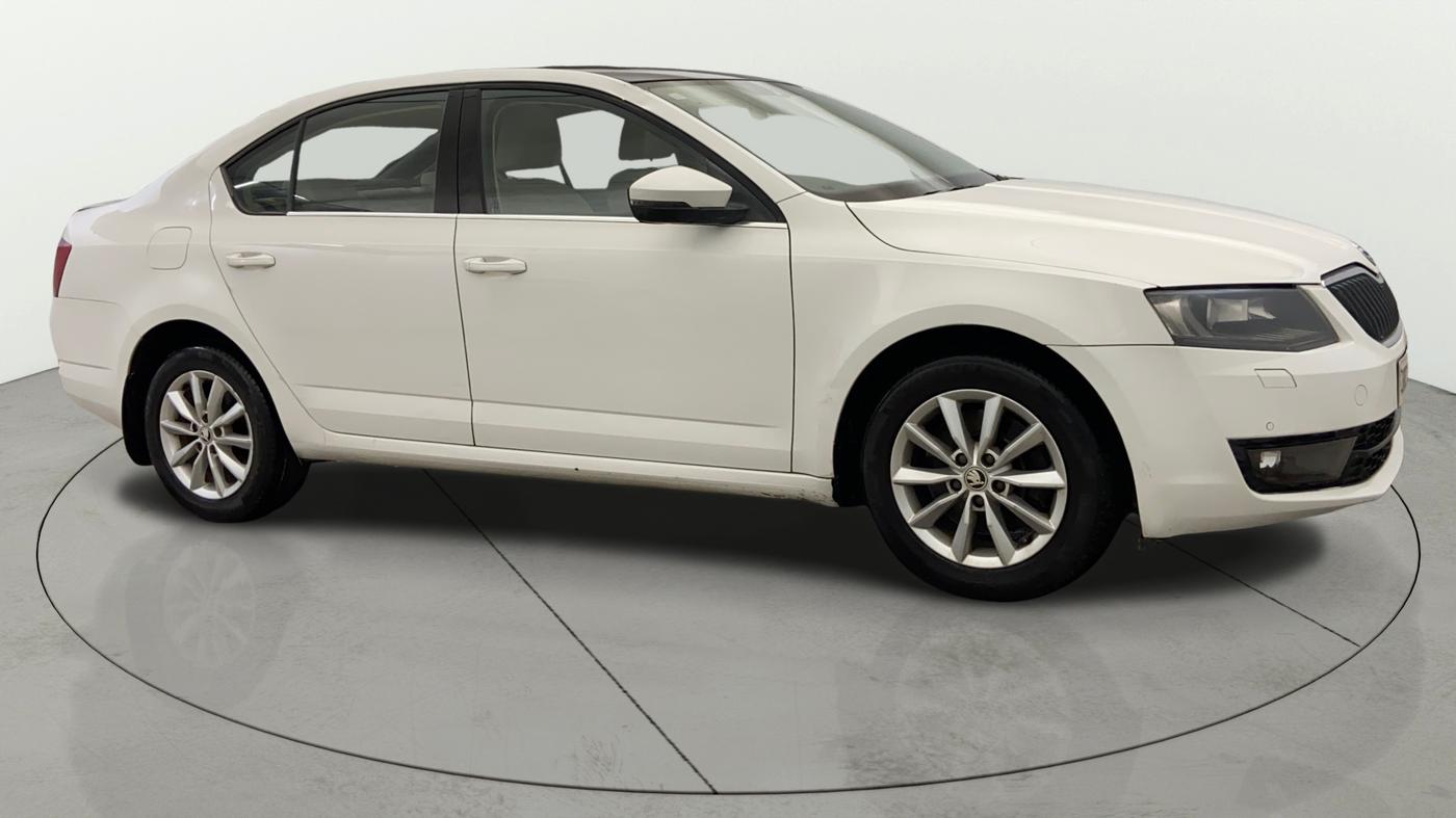 2014 Skoda Octavia ELEGANCE 1.8 TSI AT, Petrol, Automatic, 56,716 km, Right Front Diagonal
