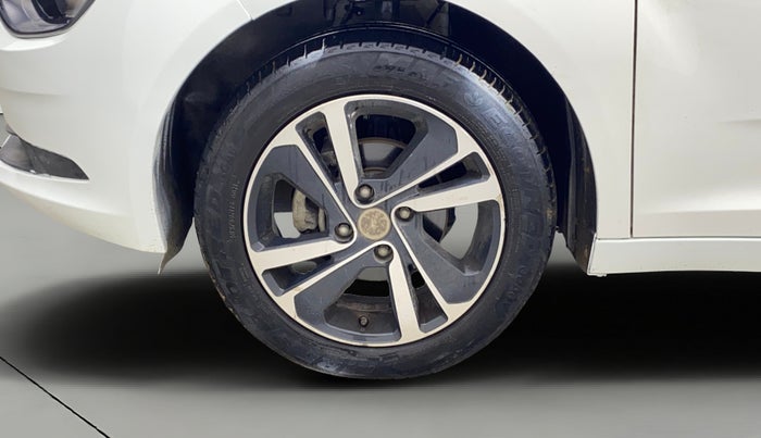 2023 Tata ALTROZ XZ PLUS DIESEL, Diesel, Manual, 10,430 km, Left Front Wheel