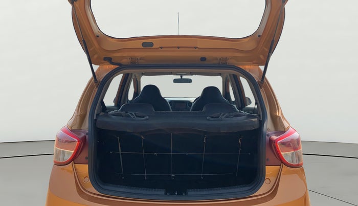 2016 Hyundai Grand i10 MAGNA 1.2 KAPPA VTVT, Petrol, Manual, 36,056 km, Boot Open Zoomed View