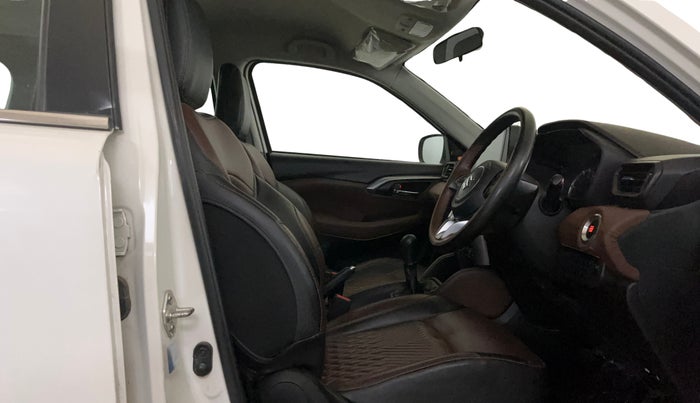 2024 Maruti Grand Vitara SIGMA SMART HYBRID, Petrol, Manual, 29,606 km, Right Side Front Door Cabin