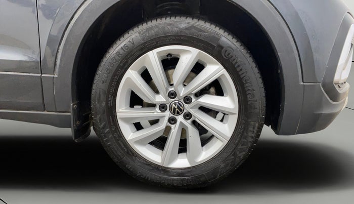 2022 Volkswagen TAIGUN HIGHLINE 1.0 TSI MT, Petrol, Manual, 97,139 km, Right Front Wheel