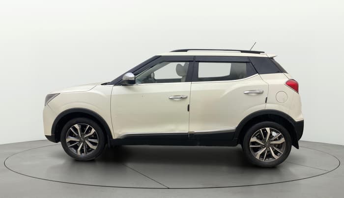 2021 Mahindra XUV300 W8 (O) 1.5 DIESEL, Diesel, Manual, 1,20,642 km, Left Side