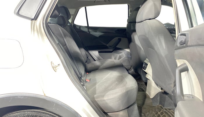 2022 Skoda KUSHAQ ACTIVE 1.0L TSI MT, Petrol, Manual, 28,643 km, Right Side Rear Door Cabin