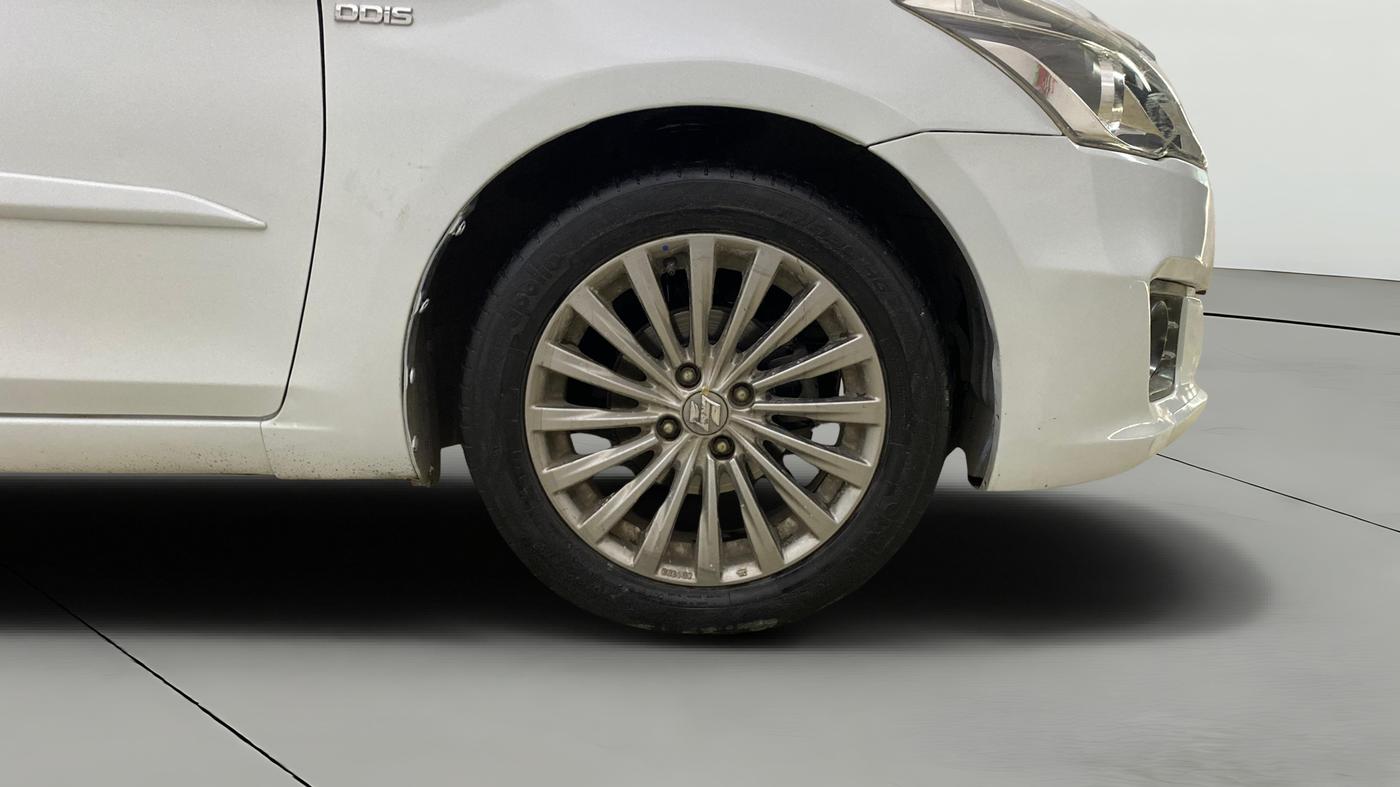 2016 Maruti Ciaz ZDI+ SHVS, Diesel, Manual, 67,453 km, Right Front Wheel