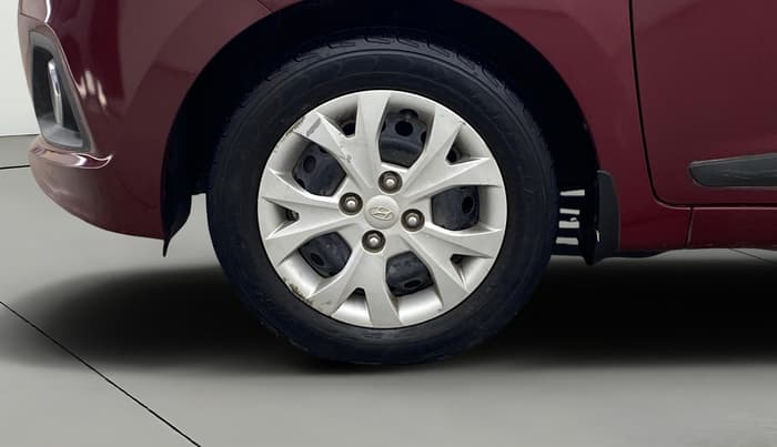 2015 Hyundai Grand i10 SPORTZ 1.2 KAPPA VTVT, Petrol, Manual, 74,566 km, Left Front Wheel