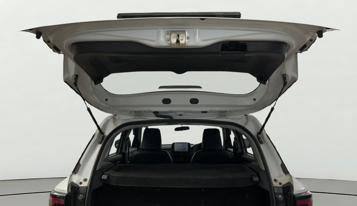 2023 Maruti BREZZA LXI S- CNG, CNG, Manual, 57,276 km, Boot Door Open