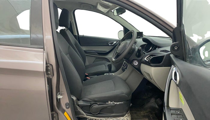 2018 Tata Tiago XZA PETROL, Petrol, Automatic, 57,579 km, Right Side Front Door Cabin