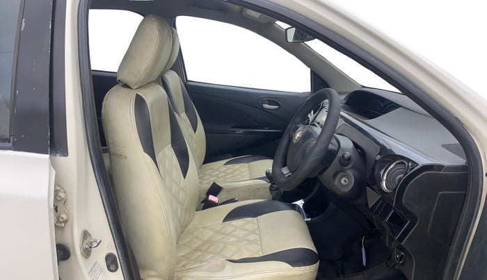 2014 Toyota Etios CROSS 1.4 VD, Diesel, Manual, 93,718 km, Right Side Front Door Cabin