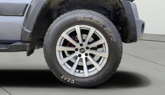 2022 Mahindra Thar LX HARD TOP 4WD MT, Diesel, Manual, 52,746 km, Right Front Wheel