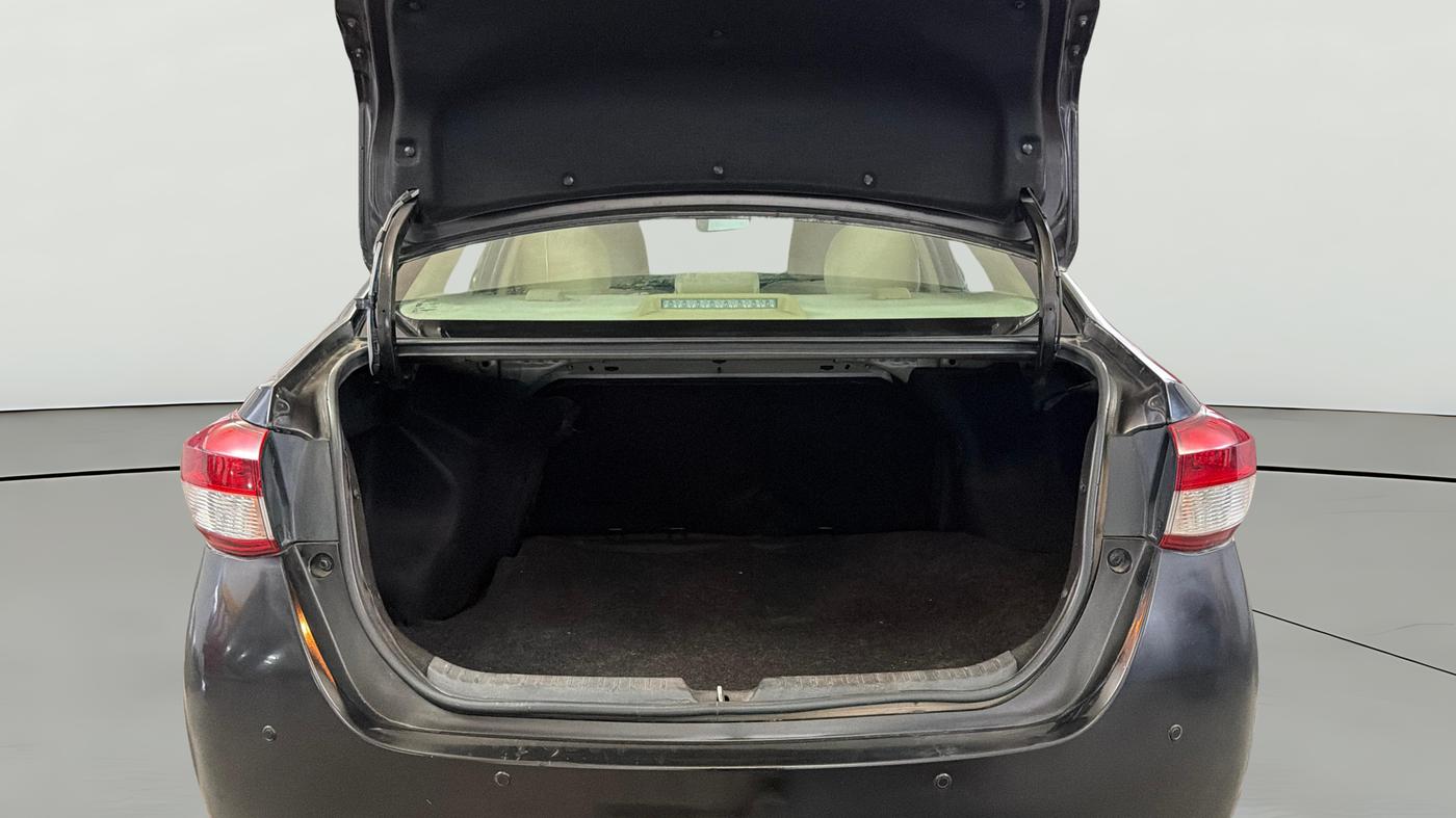 2018 Toyota YARIS J CVT, Petrol, Automatic, 65,041 km, Boot Open Zoomed View
