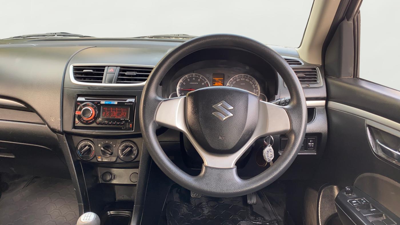2013 Maruti Swift VXI, Petrol, Manual, 30,265 km, Steering Wheel Close Up