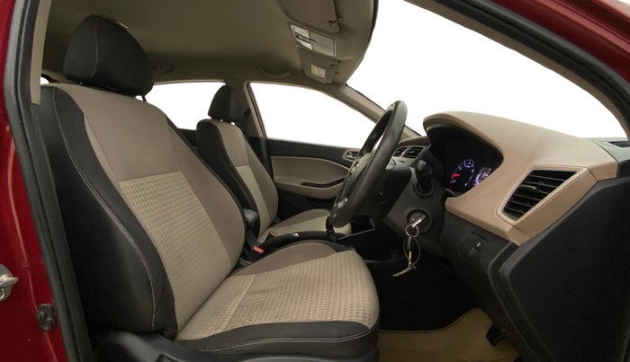 2018 Hyundai Elite i20 ASTA 1.2, Petrol, Manual, 1,15,411 km, Right Side Front Door Cabin