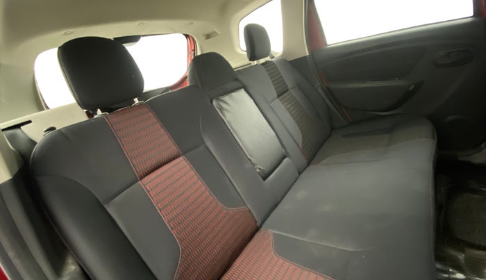 2017 Renault Duster RXS CVT, CNG, Automatic, 15,486 km, Right Side Rear Door Cabin