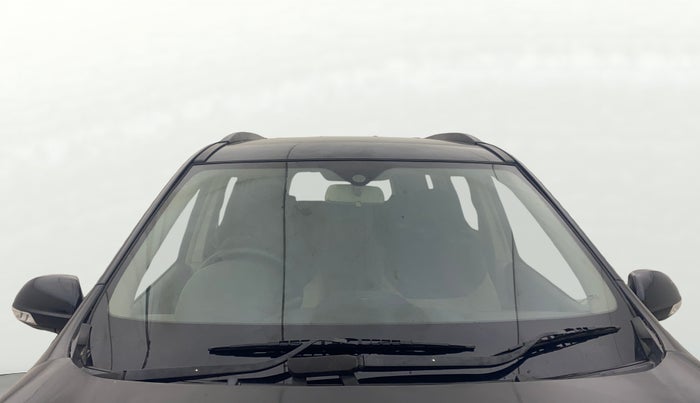 2016 Mahindra XUV500 W4, Diesel, Manual, 1,39,463 km, Front Windshield