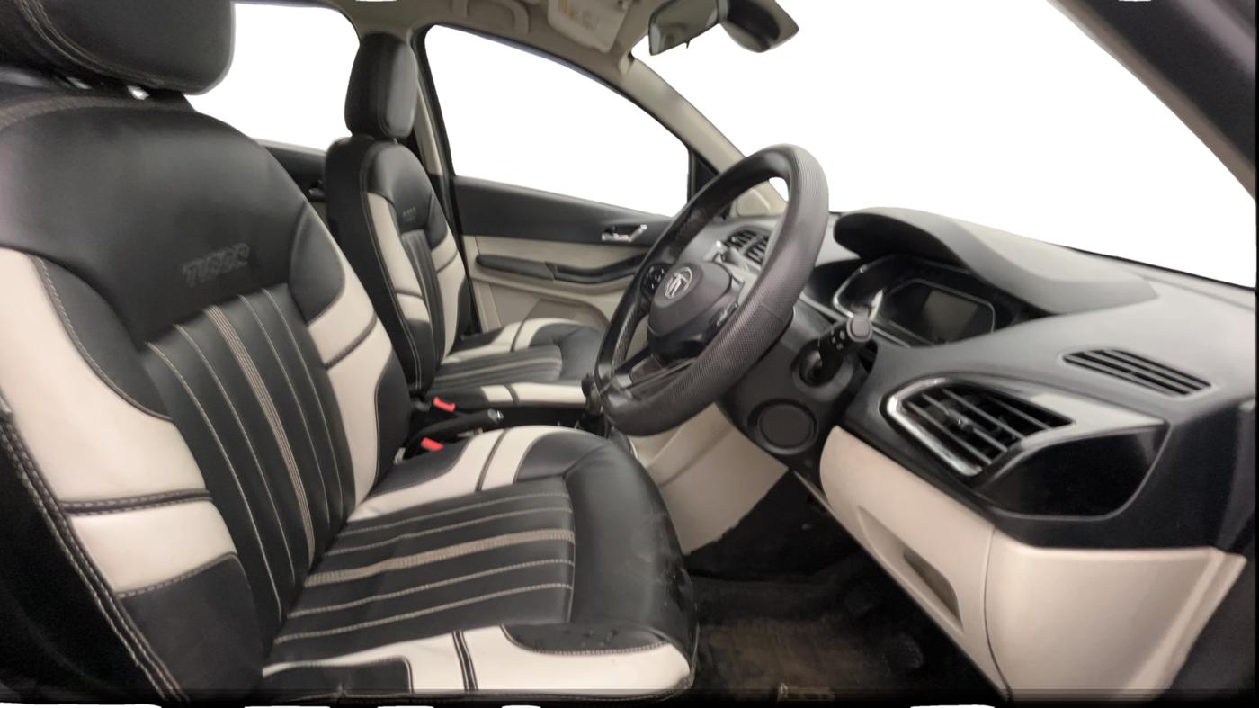 2023 Tata TIGOR XZ PLUS CNG, CNG, Manual, 71,682 km, Right Side Front Door Cabin