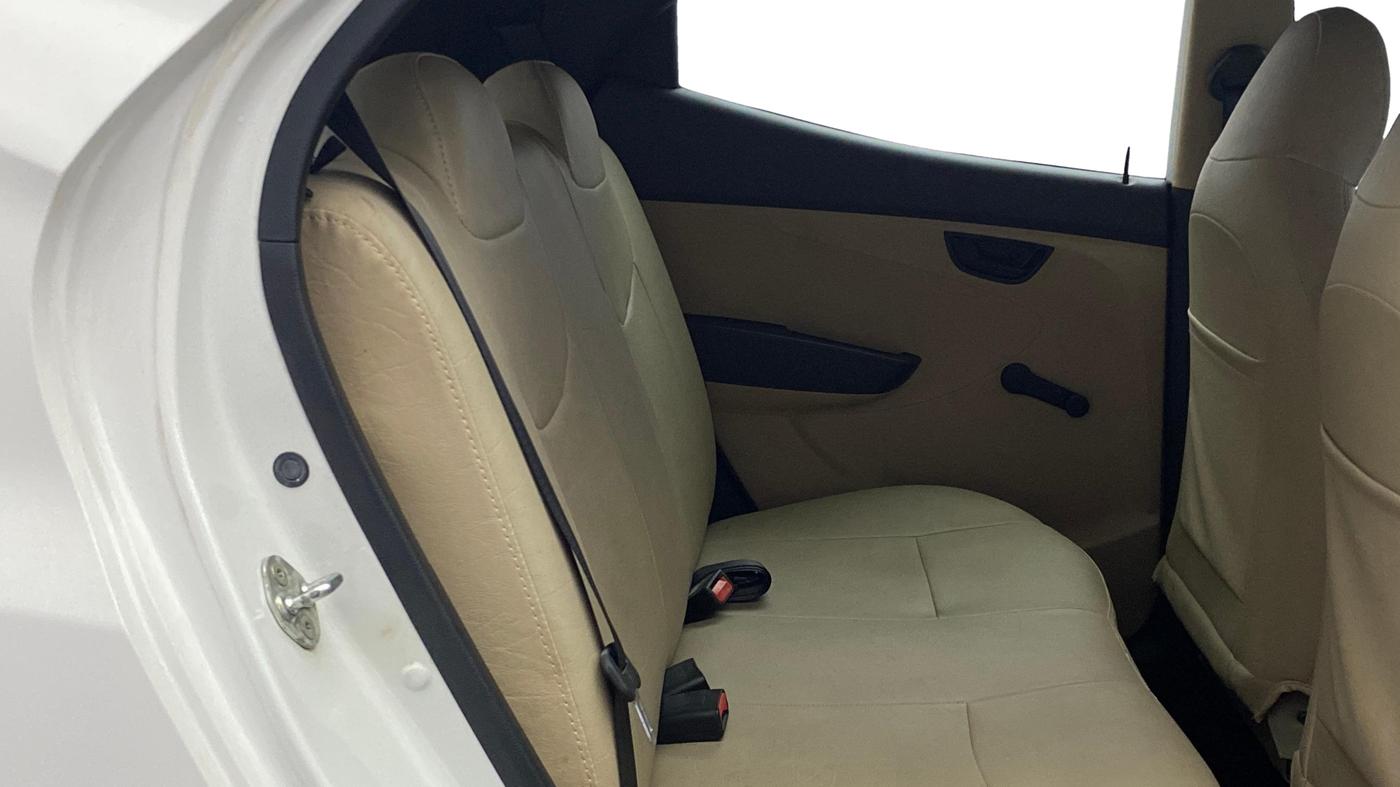 2017 Hyundai Eon ERA +, Petrol, Manual, 13,436 km, Right Side Rear Door Cabin