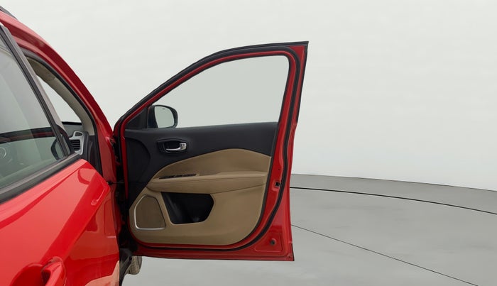 2017 Jeep Compass LONGITUDE (O) 2.0 DIESEL, Diesel, Manual, 1,07,738 km, RHS Front Door