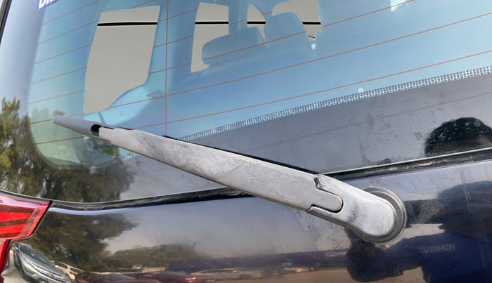 2021 Mahindra XUV500 W11 AT, Diesel, Automatic, 69,965 km, Rear Wiper