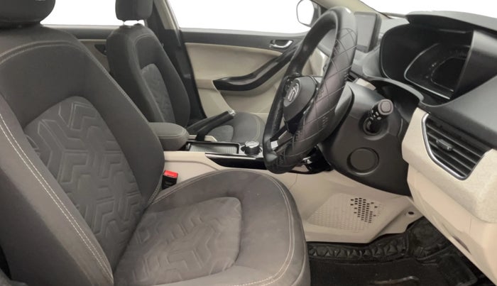 2021 Tata NEXON XZA PLUS (O) PETROL, Petrol, Automatic, 61,447 km, Right Side Front Door Cabin