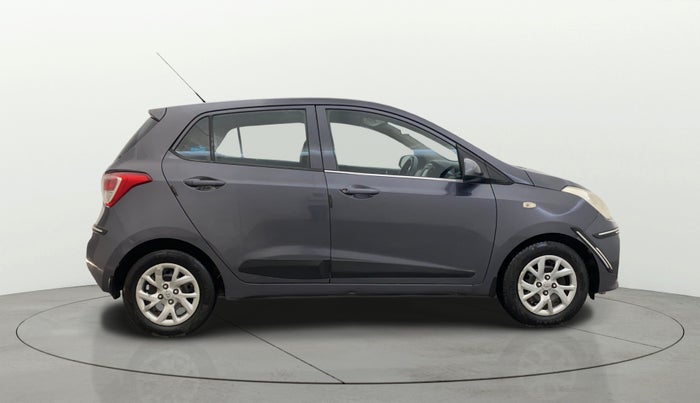 2017 Hyundai Grand i10 SPORTZ 1.2 KAPPA VTVT, Petrol, Manual, 1,03,882 km, Right Side View
