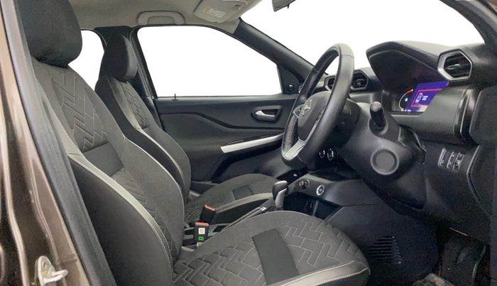 2022 Nissan MAGNITE XV PREMIUM TURBO CVT, Petrol, Automatic, 13,358 km, Right Side Front Door Cabin