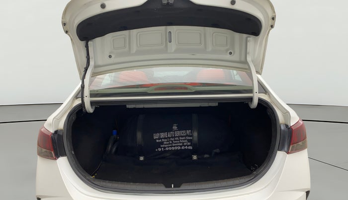 2022 Hyundai Verna SX (O)1.5 VTVT, CNG, Manual, 60,708 km, Boot Open Zoomed View