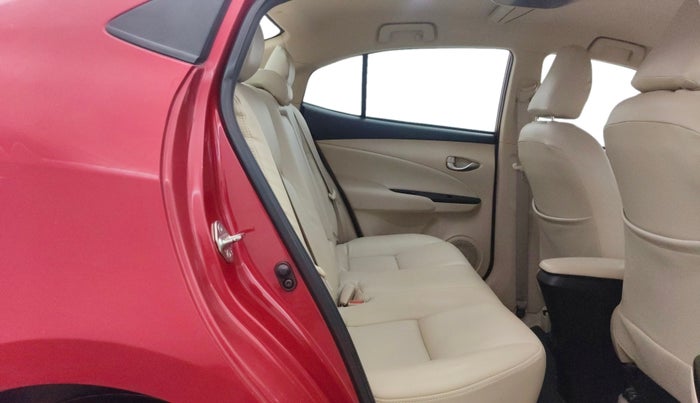 2018 Toyota YARIS V CVT, Petrol, Automatic, 16,576 km, Right Side Rear Door Cabin