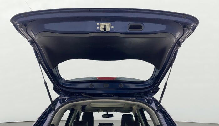 2022 Maruti Grand Vitara ALPHA SMART HYBRID ALLGRIP, Petrol, Manual, 59,379 km, Boot Door Open