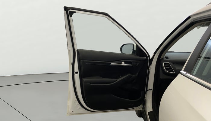 2025 KIA SELTOS HTK (O), Petrol, Manual, 2,460 km, LHS Front Door